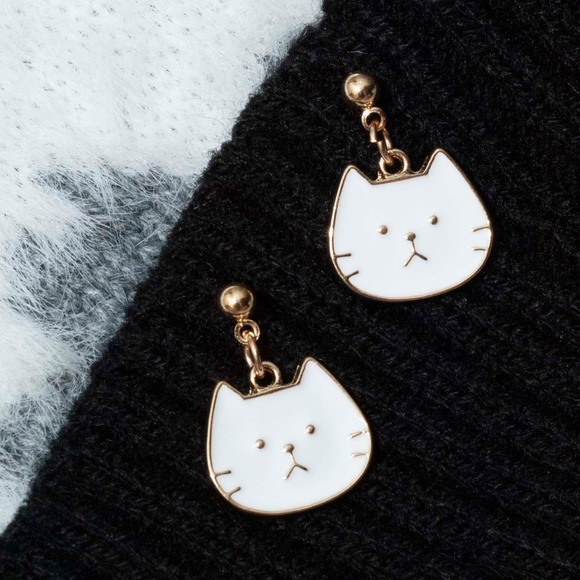 Jewelry - LAST ONE Snow Leopard White and Gold Tone Earrings